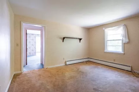 Bedroom - 136 Maple Ave, Atkinson, NH 03811 photo 3 of 8