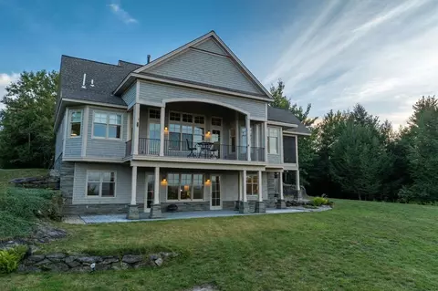 Exterior - 960 Beach Pond Rd, Wolfeboro, NH 03894 photo 3 of 9