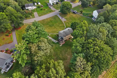View/Area - 31 Juniper Rd # R, Derry, NH 03038 photo 6 of 6