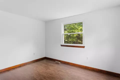 Bedroom - 31 Juniper Rd # R, Derry, NH 03038 photo 4 of 6