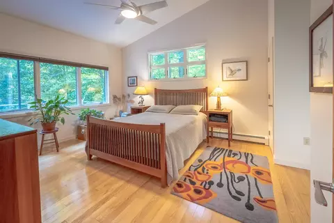 Bedroom - 5 Gerrys Lndg, Dover, NH 03820 photo 1 of 5