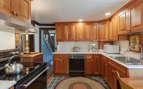Kitchen - 23 Brook Rd, Rockingham, VT 05154 photo 6 of 8