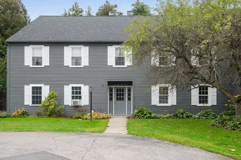 86 Twin Oaks Ter #86, South Burlington, VT 05403