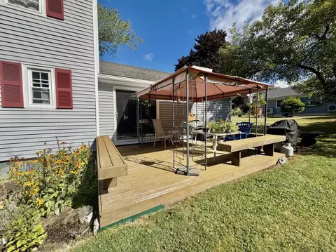 Exterior - 10 Pearson Dr, Dover, NH 03820 photo 3 of 8