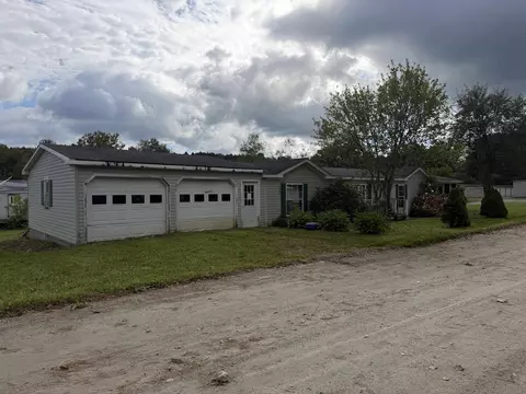 136 Katy-win E Rd, Johnson, VT 05656 photo 4