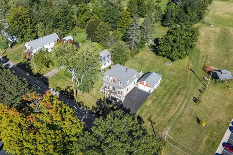 181 Main St, Kingston, NH 03848