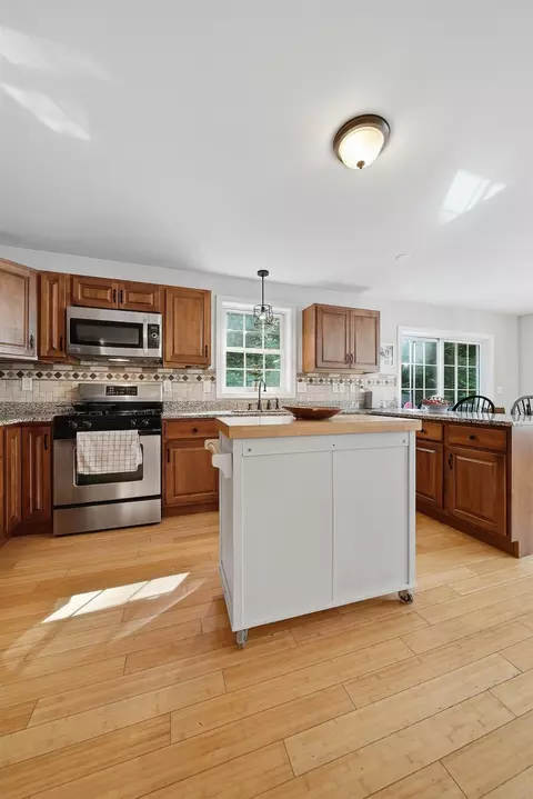 Kitchen - 298 Stocker Pond Rd, Grantham, NH 03753 photo 6 of 8