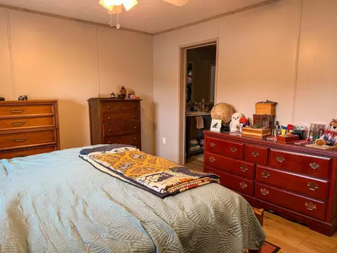 Bedroom - 6655 Us Route 5 Rte, Sutton, VT 05867 photo 1 of 4
