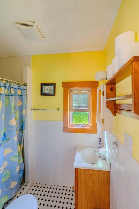 Bath - 279 Plains Rd, Monroe, NH 03771 photo 1 of 5