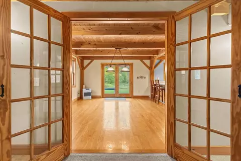 732 Station Rd, North Hero, VT 05474