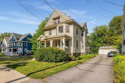 383 Miller Ave, Portsmouth, NH 03801