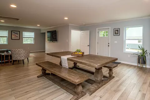 Dining - 114 Albany Ave, Bartlett, NH 03812 photo 1 of 1