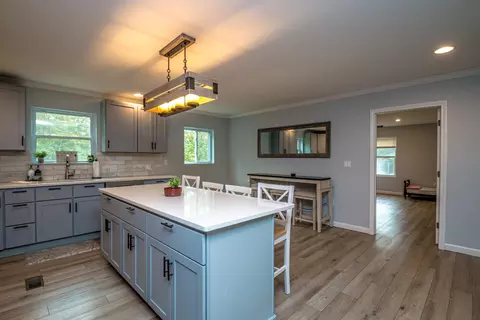 Kitchen - 114 Albany Ave, Bartlett, NH 03812 photo 4 of 7