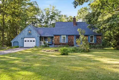 Exterior - 8 Juniper Rd, Derry, NH 03038 photo 4 of 10