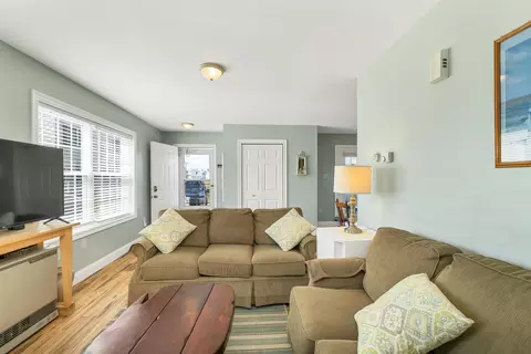 Living - 5 Chase St, Hampton, NH 03842 photo 4 of 4