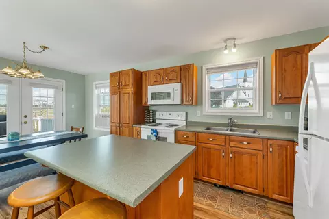 Kitchen - 5 Chase St, Hampton, NH 03842 photo 2 of 2