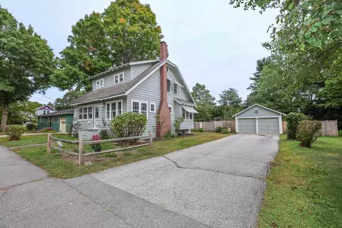 27 Russell St, Keene, NH 03431