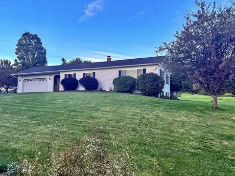 Exterior - 315 E Cobble Hill Rd, Orange, VT 05641 photo 3 of 10