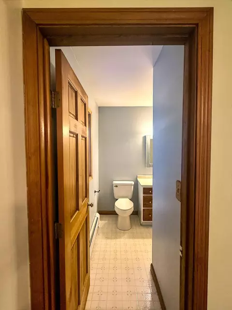 Bath - 315 E Cobble Hill Rd, Orange, VT 05641 photo 1 of 3