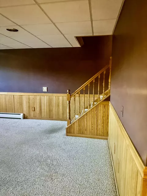 Living - 315 E Cobble Hill Rd, Orange, VT 05641 photo 3 of 3