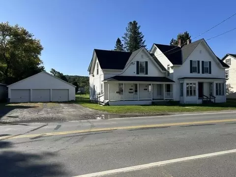 32 Park St, Colebrook, NH 03576