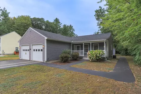 14 Tower Cir, Concord, NH 03303