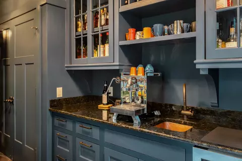 Kitchen - 422 Shagbark Ln, Williston, VT 05495 photo 6 of 8