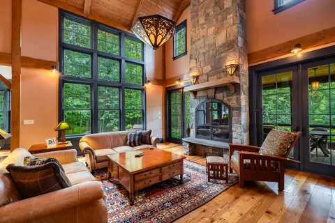 Living - 422 Shagbark Ln, Williston, VT 05495 photo 3 of 3