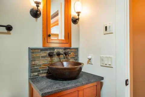 Bath - 422 Shagbark Ln, Williston, VT 05495 photo 5 of 5