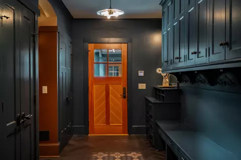 Entry Way - 422 Shagbark Ln, Williston, VT 05495 photo 2 of 7
