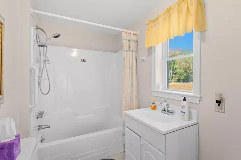 Bath - 68 Shaker Rd, Concord, NH 03301 photo 1 of 4