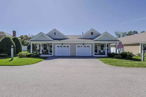 27 Hutchinson Dr, Milford, NH 03055