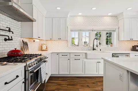 Kitchen - 45 Post Rd, North Hampton, NH 03862 photo 2 of 4