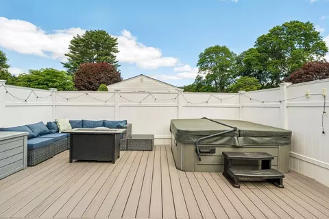 Exterior - 45 Post Rd, North Hampton, NH 03862 photo 9 of 11