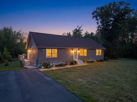 Exterior - 10 Stone Ln, Berwick, ME 03901 photo 3 of 15