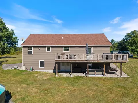 Exterior - 10 Stone Ln, Berwick, ME 03901 photo 9 of 15