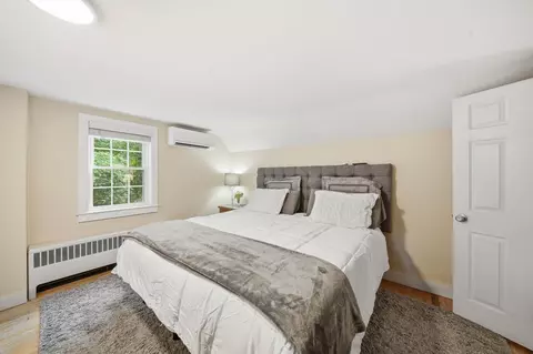Bedroom - 18 Maple Ave, Hudson, NH 03051 photo 3 of 4