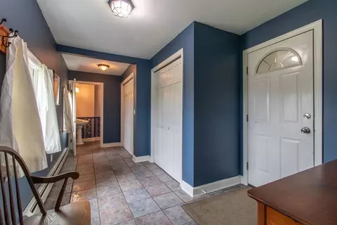 Entry Way - 388 Dolloff Pond Rd, Sutton, VT 05867 photo 4 of 5