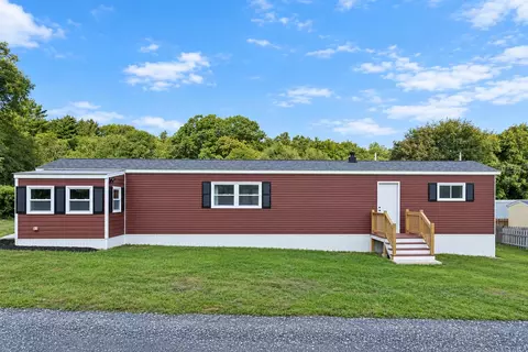 5 1st St, Mont Vernon, NH 03057