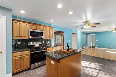 Kitchen - 6 Dunnmoore Dr, Bow, NH 03304 photo 5 of 5