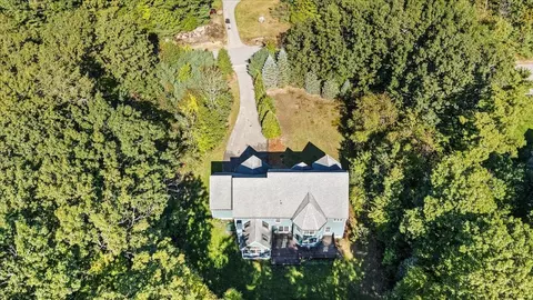 View/Area - 6 Dunnmoore Dr, Bow, NH 03304 photo 2 of 4