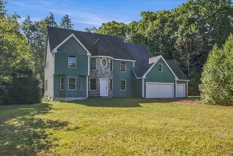 Exterior - 6 Dunnmoore Dr, Bow, NH 03304 photo 3 of 9