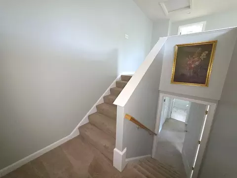 Entry Way - 6 North Rd # B, Deerfield, NH 03037 photo 4 of 6