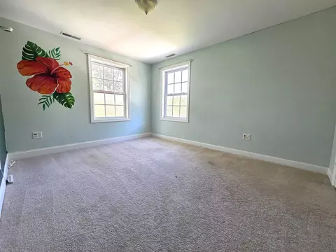 Bedroom - 6 North Rd # B, Deerfield, NH 03037 photo 1 of 6