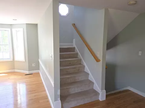 Entry Way - 6 North Rd # B, Deerfield, NH 03037 photo 2 of 6