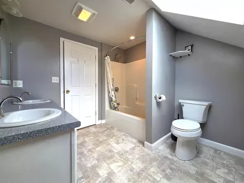 Bath - 6 North Rd # B, Deerfield, NH 03037 photo 5 of 5