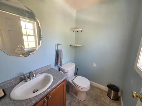 Bath - 6 North Rd # B, Deerfield, NH 03037 photo 1 of 5