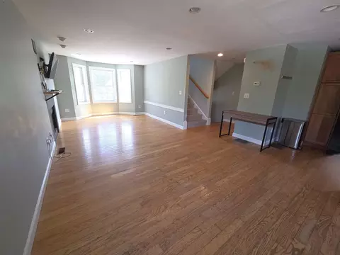 Living - 6 North Rd # B, Deerfield, NH 03037 photo 5 of 7