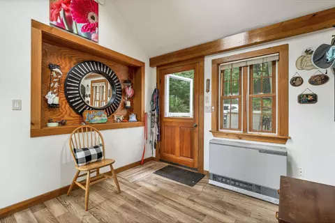 Entry Way - 84 N Line Rd, Wolfeboro, NH 03894 photo 2 of 4