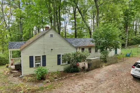 Exterior - 84 N Line Rd, Wolfeboro, NH 03894 photo 3 of 17